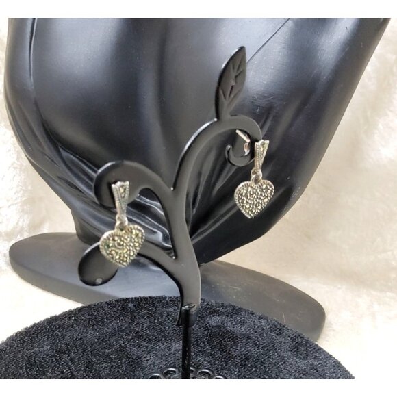 vintage 1950s mc sterling silver tiny crystal heart shaped dangle earrings - Picture 3 of 10